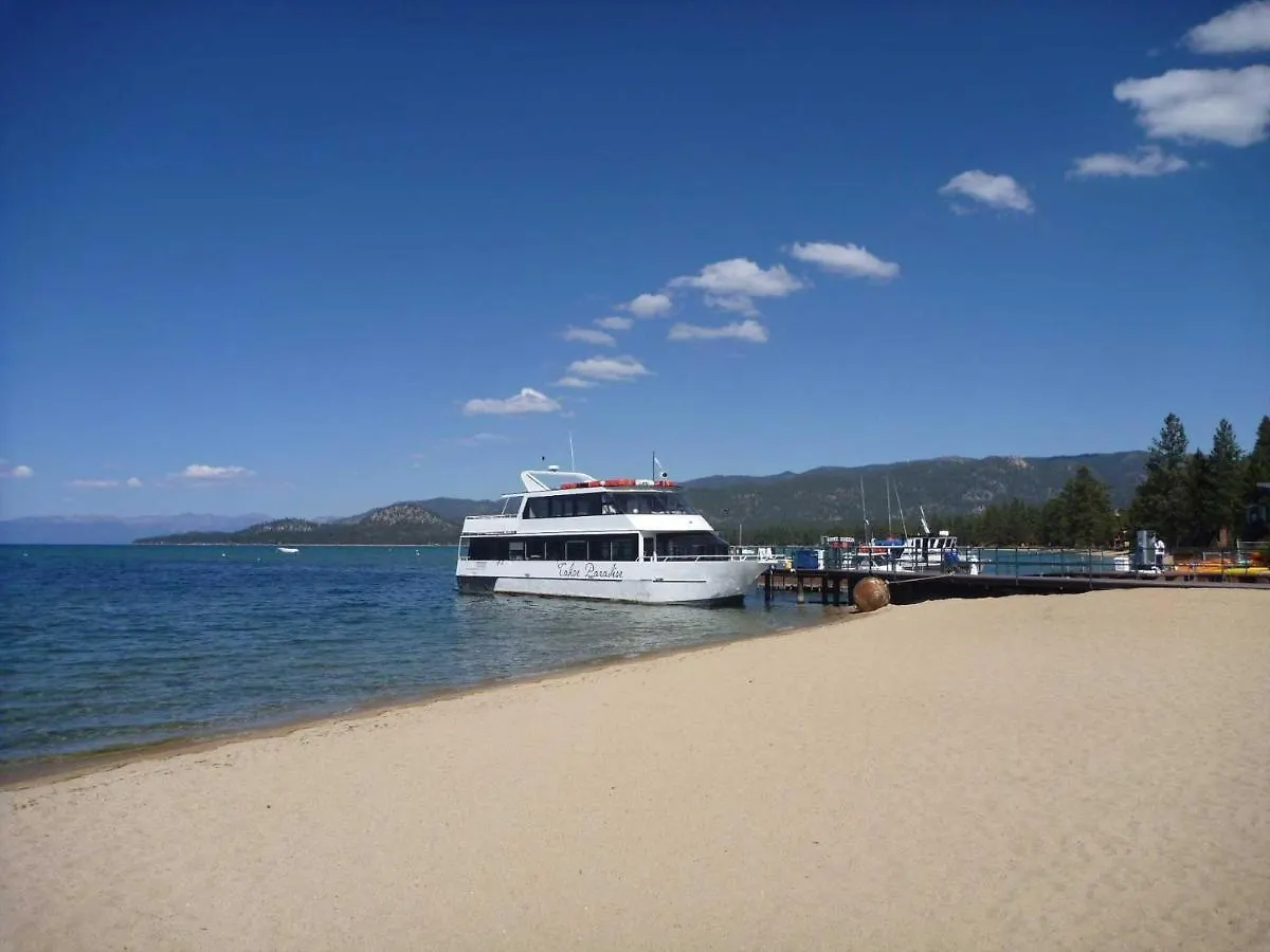 Lakeland Village #105 South Lake Tahoe 0*,  États-Unis