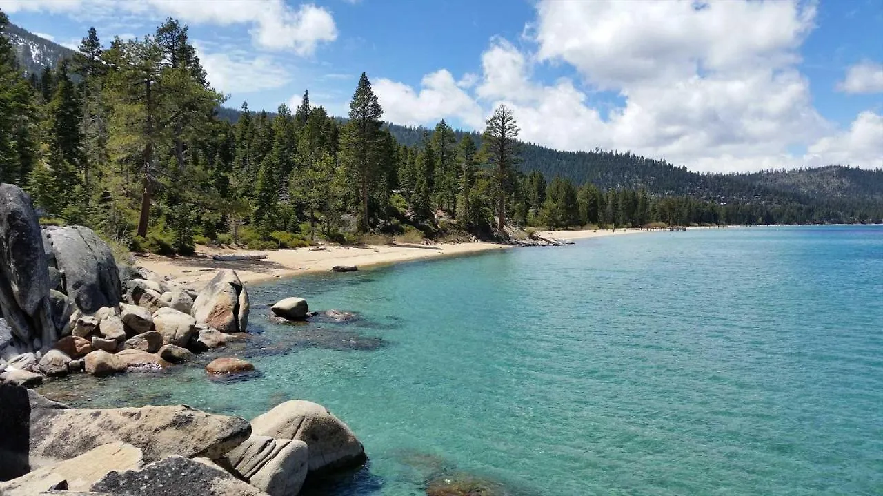 Lakeland Village #105 South Lake Tahoe 0*,  Estados Unidos da América